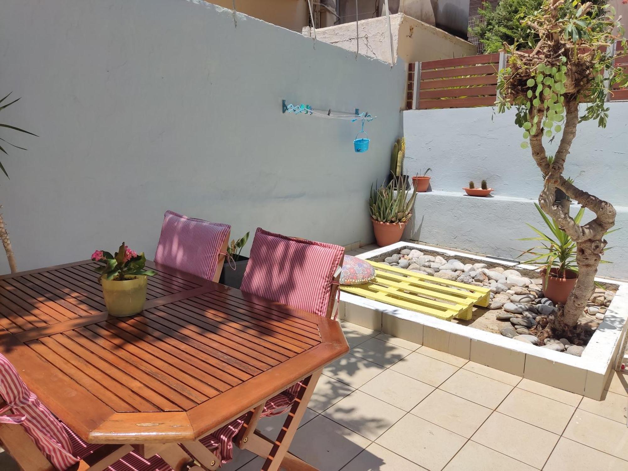 Pomegranate Apartment Heraklion Exteriör bild